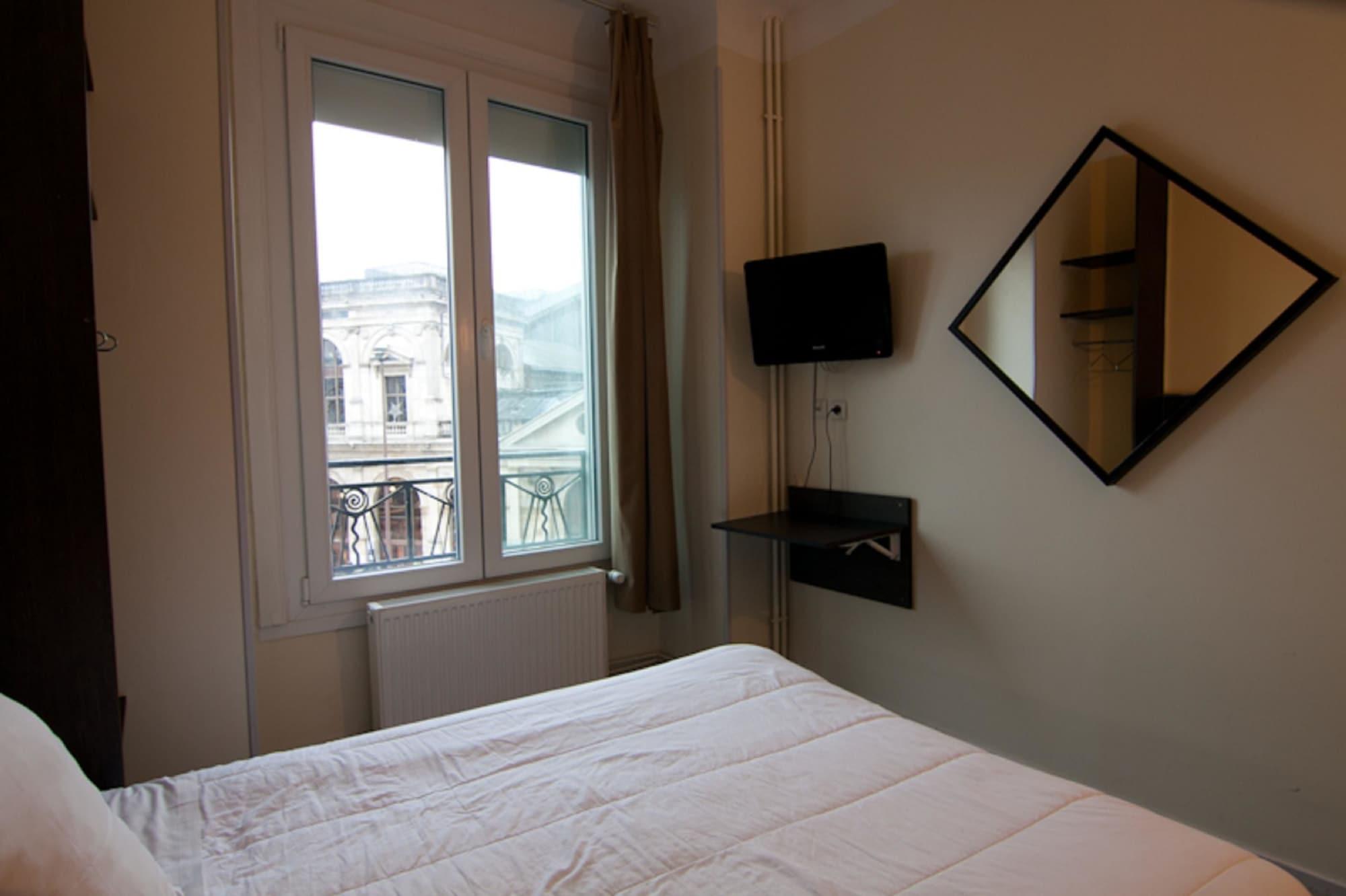 Hotel De Londres Лил Екстериор снимка
