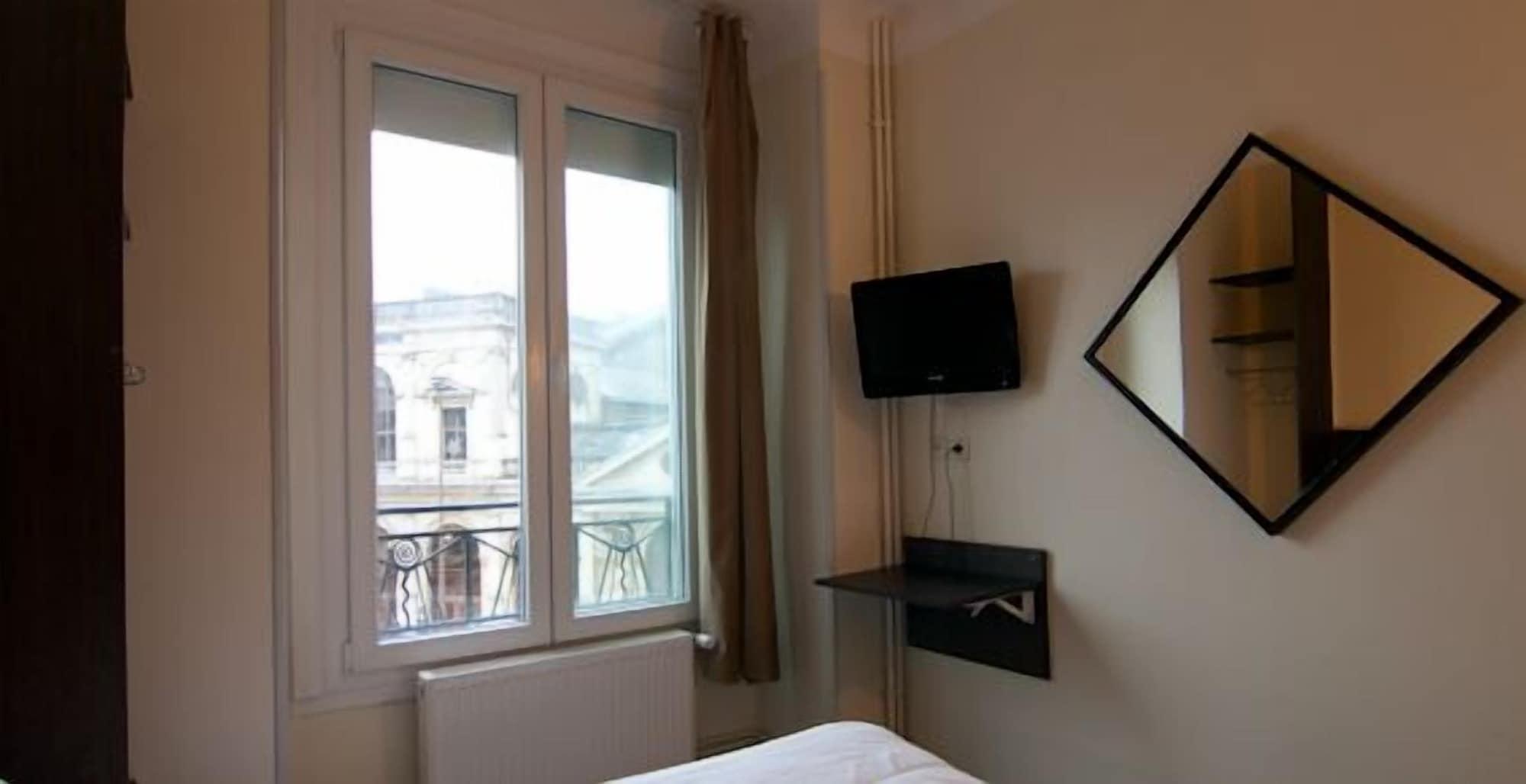 Hotel De Londres Лил Екстериор снимка